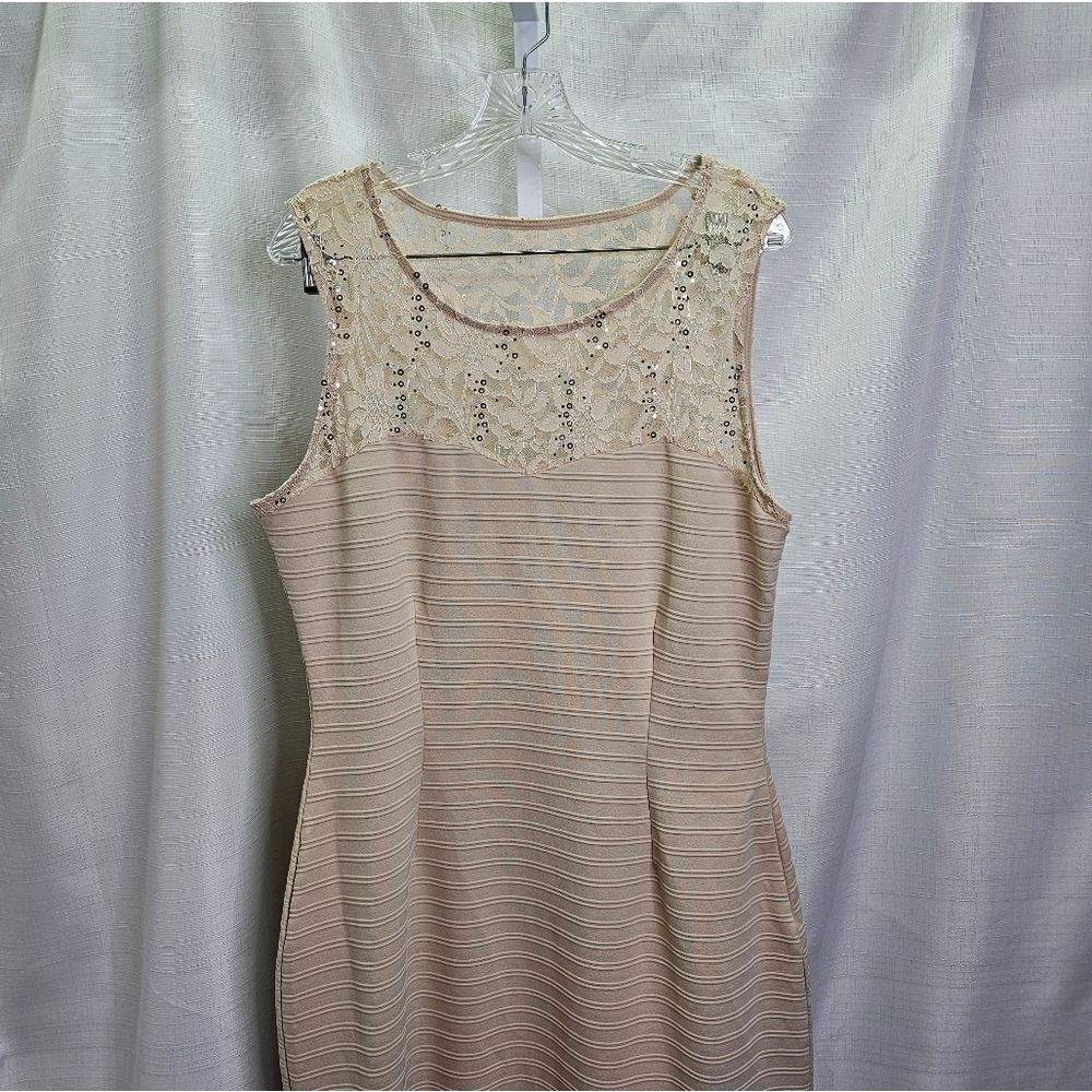 Candalite Cream Ribbed and Lace Sleeveless Cocktail Dress Size Large - Picture 4 of 10